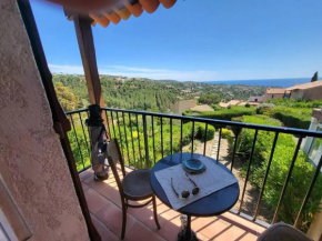 Maison charmante à Roquebrune-sur-Argens avec piscine partagée